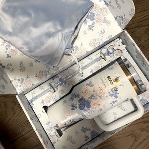 READY TO SHIP - LoveShackFancy 40oz Tumbler